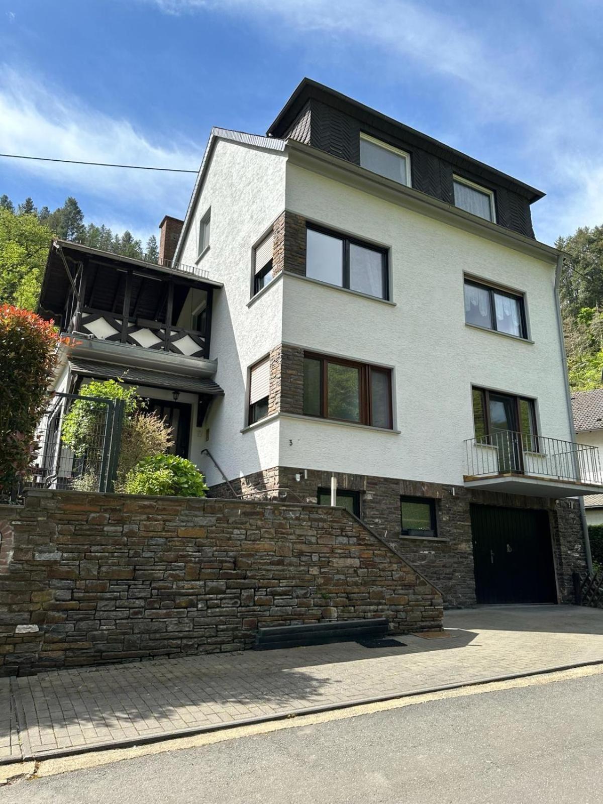 Deni'S Ferienwohnungen Klotten Exterior foto